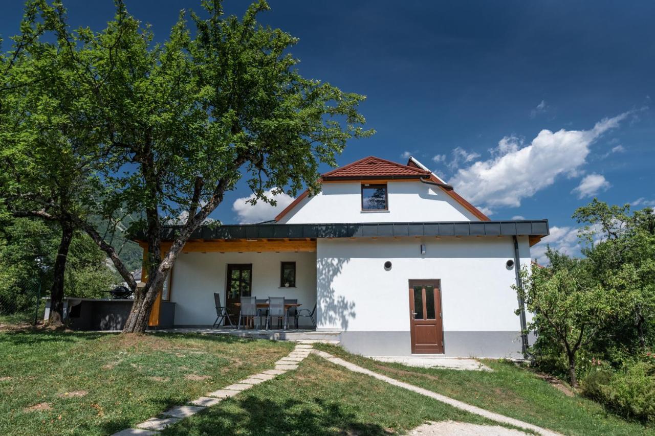 Ferienwohnung House Hiperbola & Outdoor Activities Bovec Exterior foto